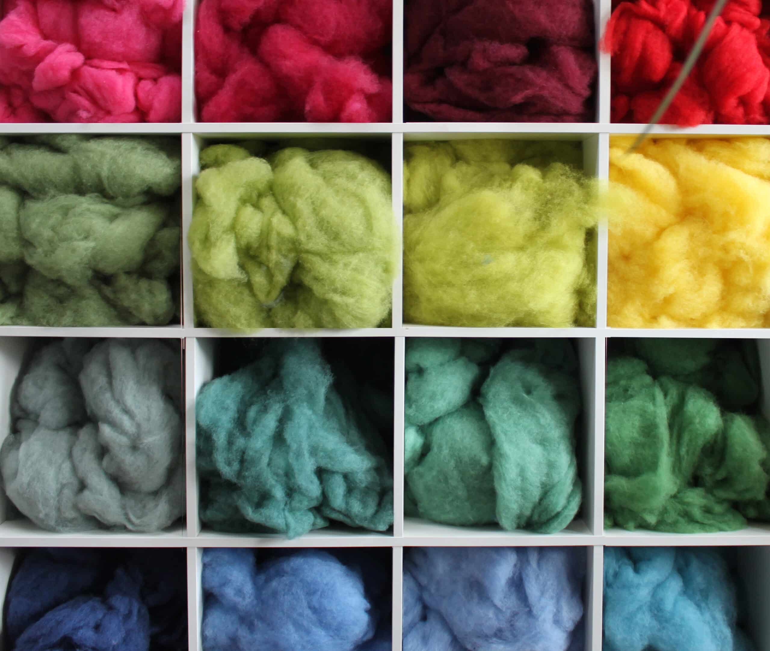 Maerchenregal scaled